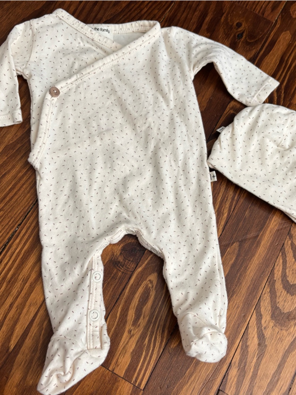 Gender Neutral Cream Organic Kimono Footed Bodysuit with Hat Nb coming home